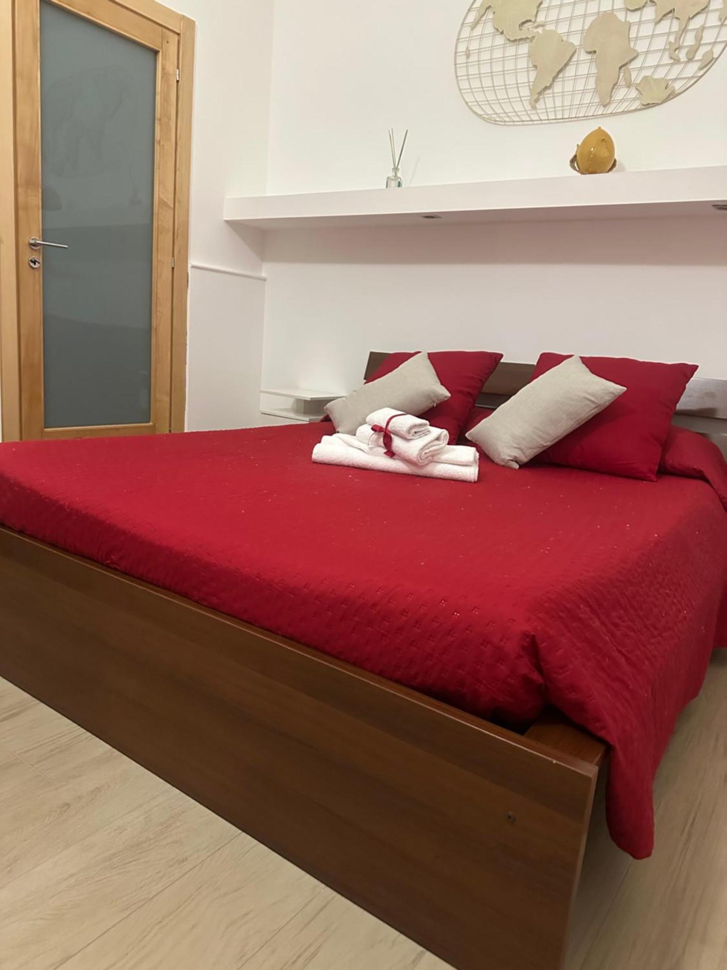 Conte Cavour Apartment Brindisi Buitenkant foto